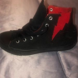 Converse Lightning preown sz Us 4 Good cond.